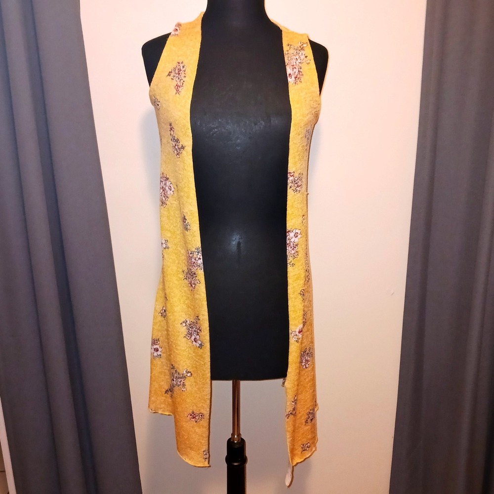 Knitworks Boho Cottagecore layering Yellow Floral Sleeveless Cardigan Vest M